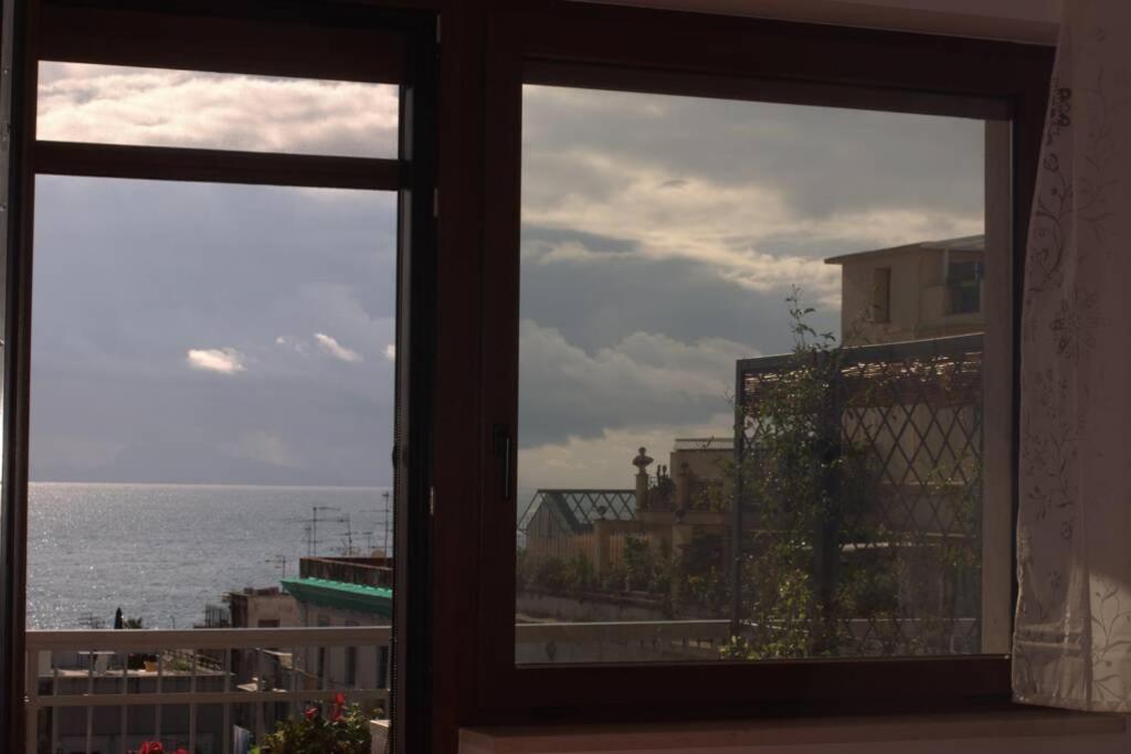 나폴리 La Finestra Sul Golfo 아파트 외부 사진